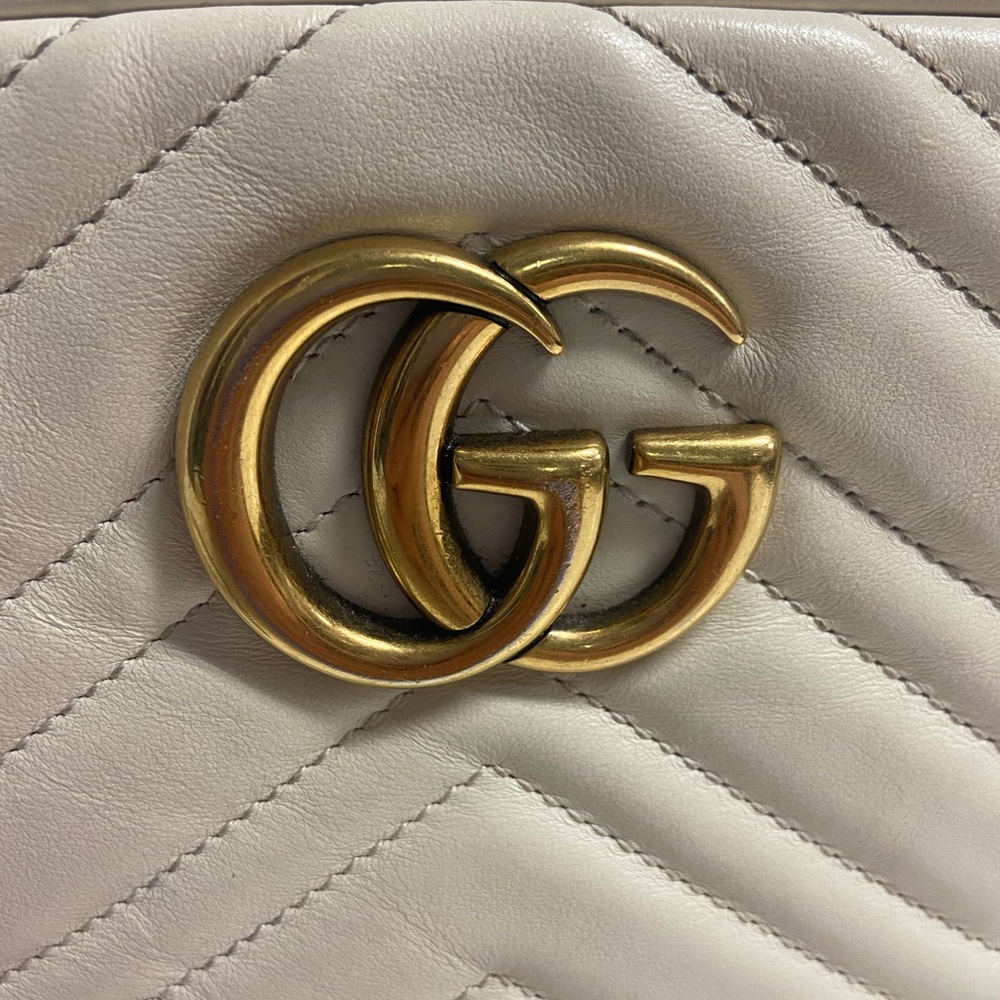 GG Marmont small shoulder bag - Picture 2 of 15